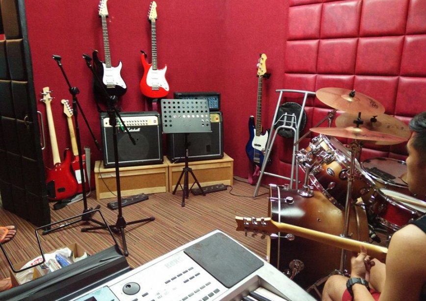 music ensemble jamming studios 2
